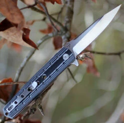 Artisan Virginia ATZ1807PBW, 3.94" D2 Plain Blade, Curved White/Black G-10 Handle 7 Artisan Virginia ATZ1807PBW, 3.94" D2 Plain Blade, Curved White/Black G-10 Handle -Knifeworks Sales Shop 1807pbw.2 50434.1566586004