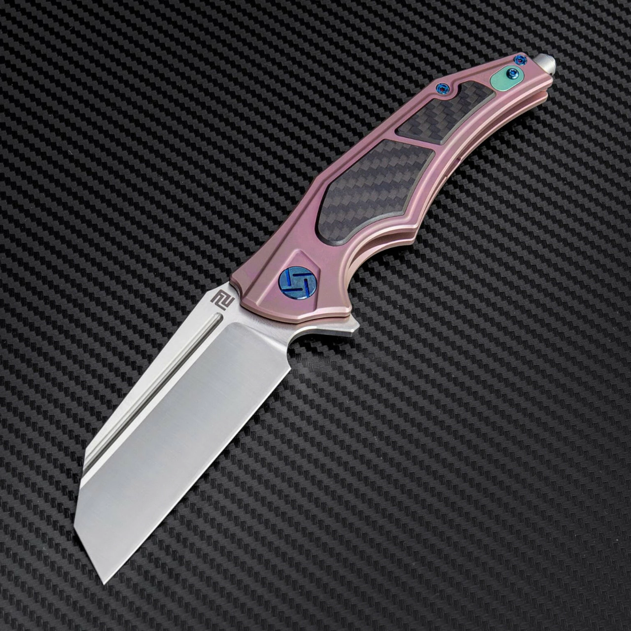 Artisan Apache ATZ1813GREM, 3.82" M390 Plain Blade, Rose Titanium/Carbon Fiber Handle 4 Artisan Apache ATZ1813GREM, 3.82" M390 Plain Blade, Rose Titanium/Carbon Fiber Handle - Image 4