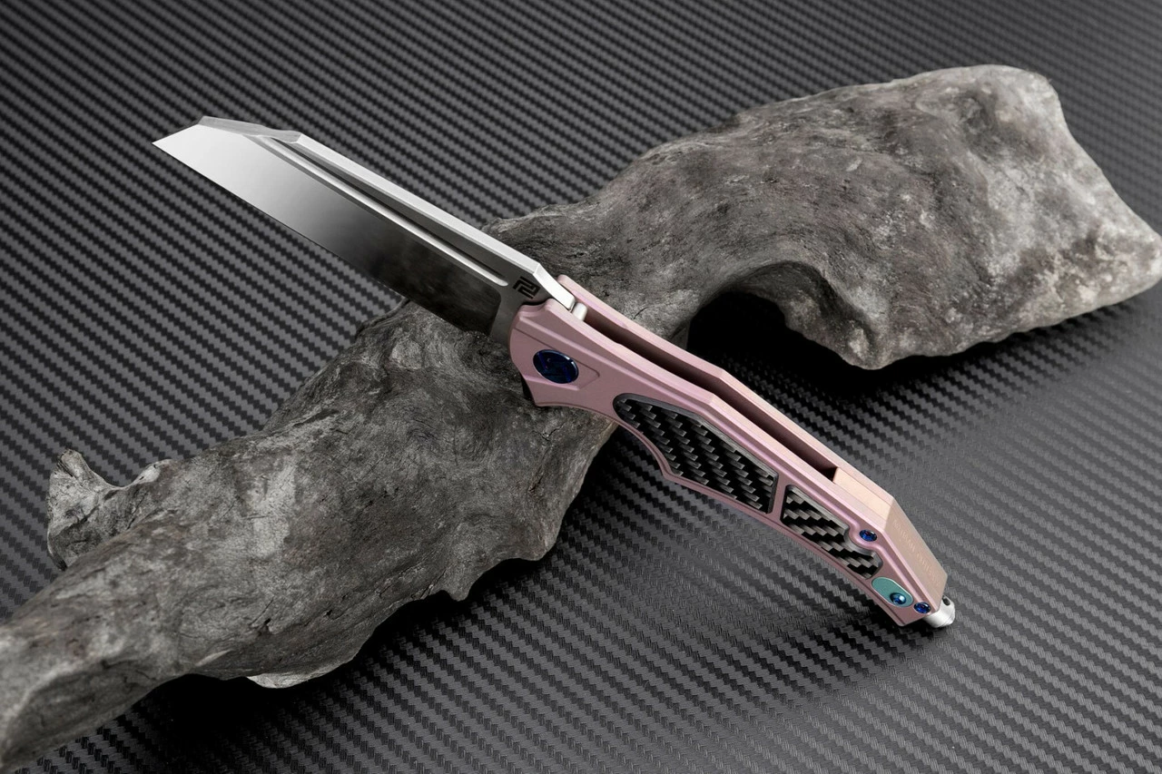 Artisan Apache ATZ1813GREM, 3.82" M390 Plain Blade, Rose Titanium/Carbon Fiber Handle 2 Artisan Apache ATZ1813GREM, 3.82" M390 Plain Blade, Rose Titanium/Carbon Fiber Handle - Image 2