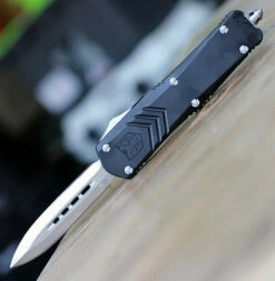 CobraTec Knives MBLKFS-XMDAGNS Medium FS-X Black, 3" D2 Steel Dagger, Anodized Aviation Aluminum Handle